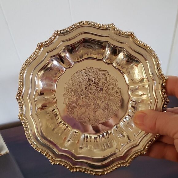 Vtg 1978 Avon Hudson Manor Collection Silverplated Dish with Ariane Satin Sachet - Picture 4 of 10